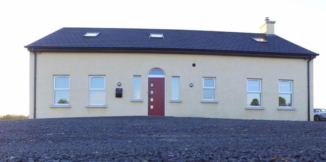 Sleeps 12 Hot Tub Sauna Cinema Pets Welcome Enniskillen Eksteriør billede