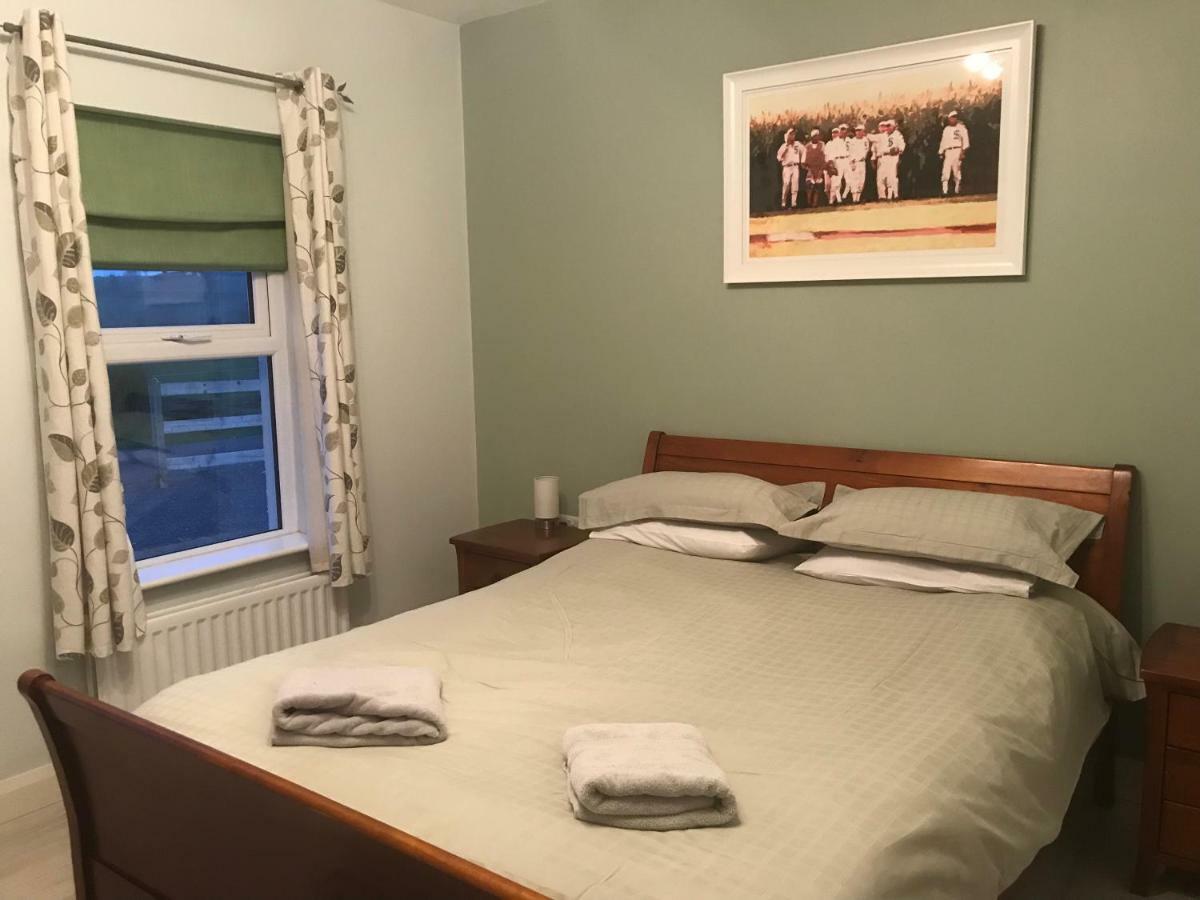 Sleeps 12 Hot Tub Sauna Cinema Pets Welcome Enniskillen Eksteriør billede