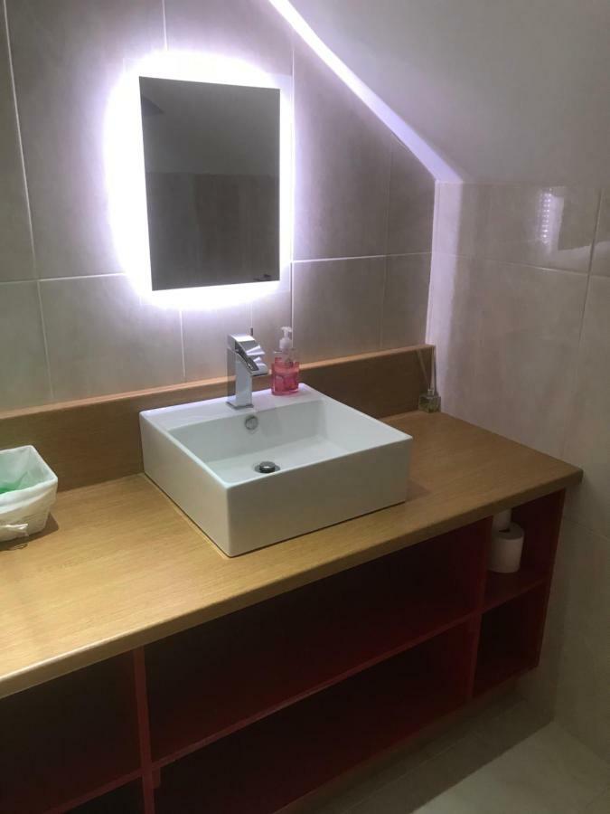Sleeps 12 Hot Tub Sauna Cinema Pets Welcome Enniskillen Eksteriør billede